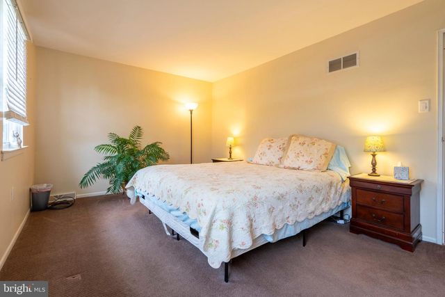 780 JEFFERSON ST, Red Hill, PA 18076