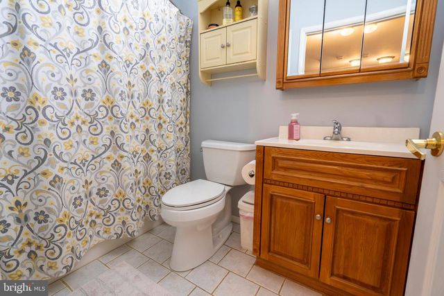 780 JEFFERSON ST, Red Hill, PA 18076