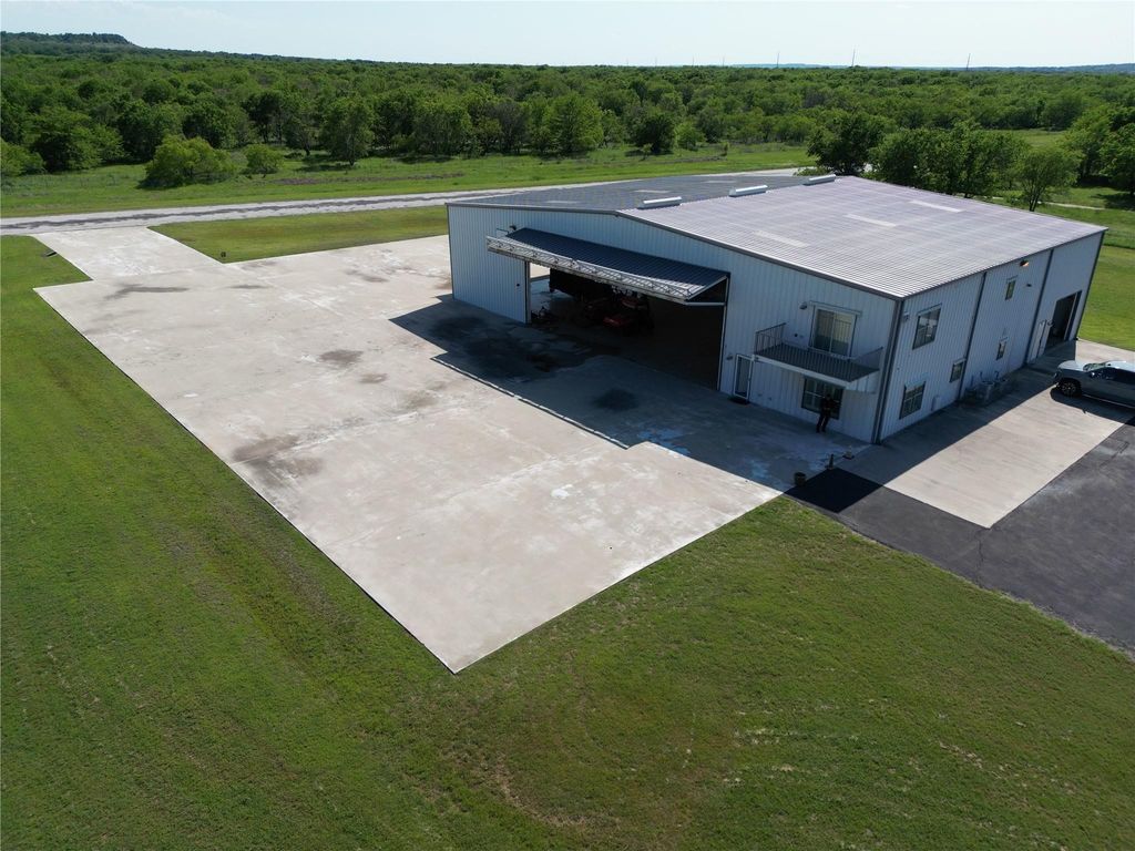 108 Barham, Bridgeport, TX 76426