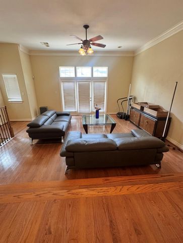9007 Harbor Hills Drive, Houston, TX 77054