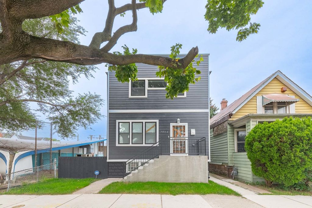7846 S Saint Lawrence Avenue, Chicago, IL 60619 — photo 2