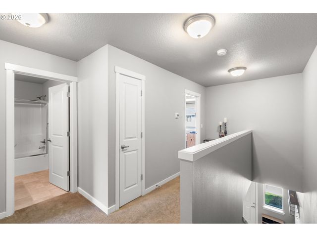 1321 Ne 82ND Dr, Vancouver, WA 98665