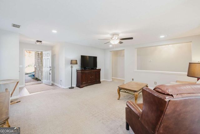 430 Autumn Creek Drive, Dallas, GA 30157