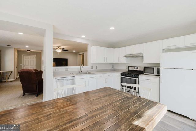 430 Autumn Creek Drive, Dallas, GA 30157