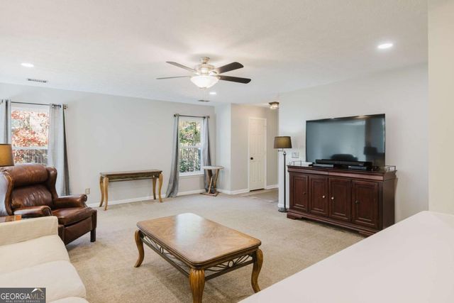 430 Autumn Creek Drive, Dallas, GA 30157