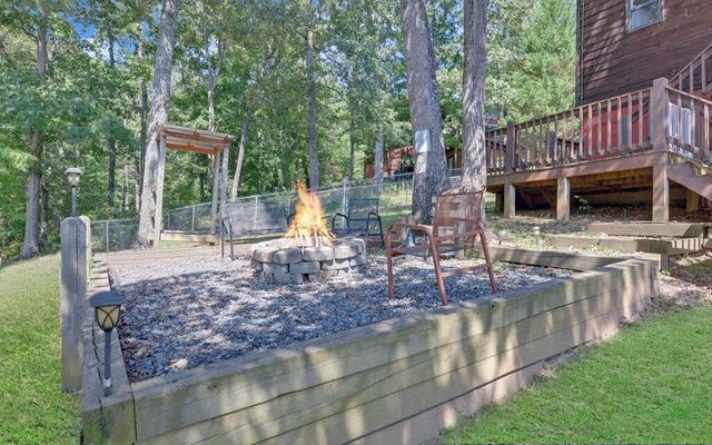 36 Dwaynes Trail, Murphy, NC 28906