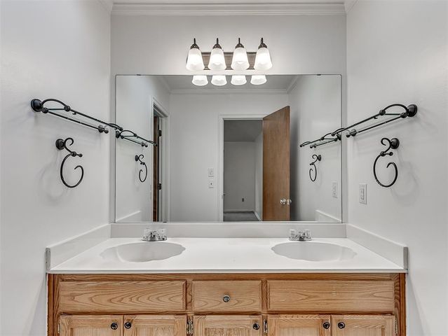 2619 Briarcliff Drive, Oklahoma City, OK 73170