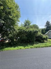 461 Marshall Heights Rd, Burrel/blacklick, PA 15717