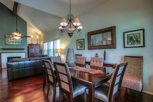 66 W Spindle Tree Circle, The Woodlands, TX 77382