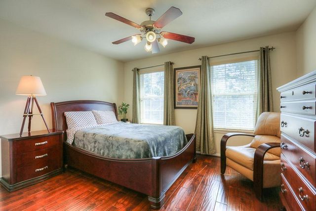66 W Spindle Tree Circle, The Woodlands, TX 77382