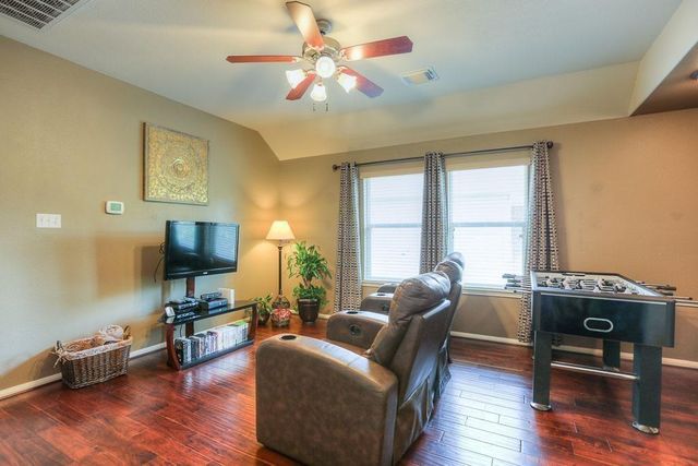 66 W Spindle Tree Circle, The Woodlands, TX 77382