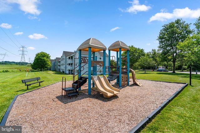 8561 Falls Run Rd Apt K, Ellicott City, MD 21043