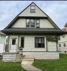 501 College Avenue, Dekalb, IL 60115