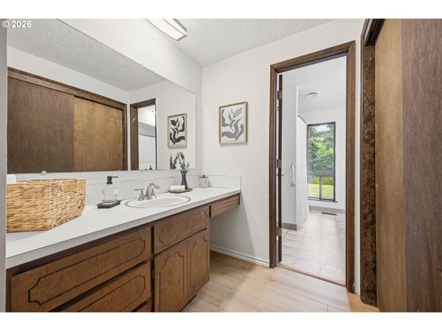 10107 Nw 11TH Ave, Vancouver, WA 98685