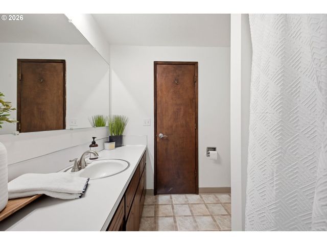 10107 Nw 11TH Ave, Vancouver, WA 98685