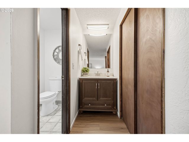 10107 Nw 11TH Ave, Vancouver, WA 98685