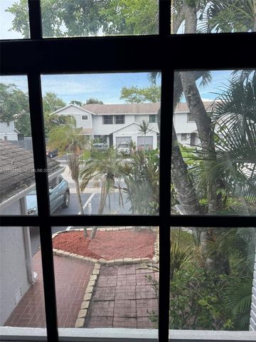 260 NW 106th Terrace 260, Pembroke Pines, FL 33026