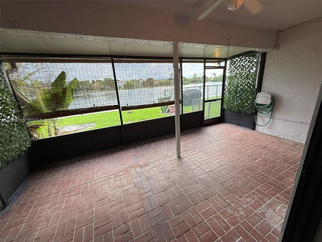 260 NW 106th Terrace 260, Pembroke Pines, FL 33026
