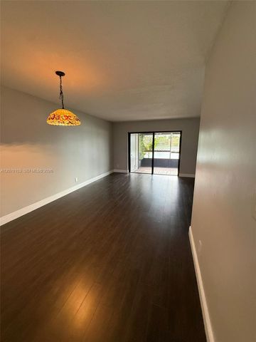 260 NW 106th Terrace 260, Pembroke Pines, FL 33026