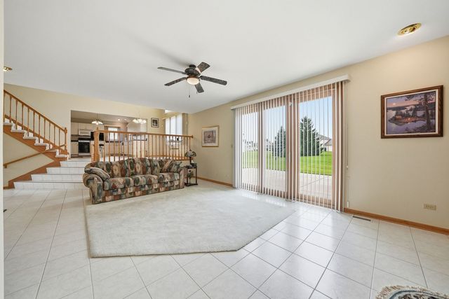 634 Primrose Circle, Matteson, IL 60443