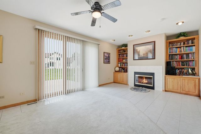 634 Primrose Circle, Matteson, IL 60443