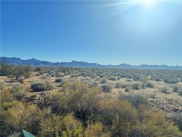 tbd Colorado Road, Golden Valley, AZ 86413