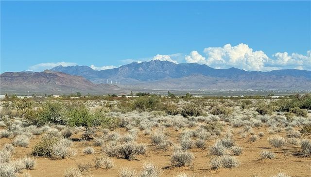 tbd Colorado Road, Golden Valley, AZ 86413