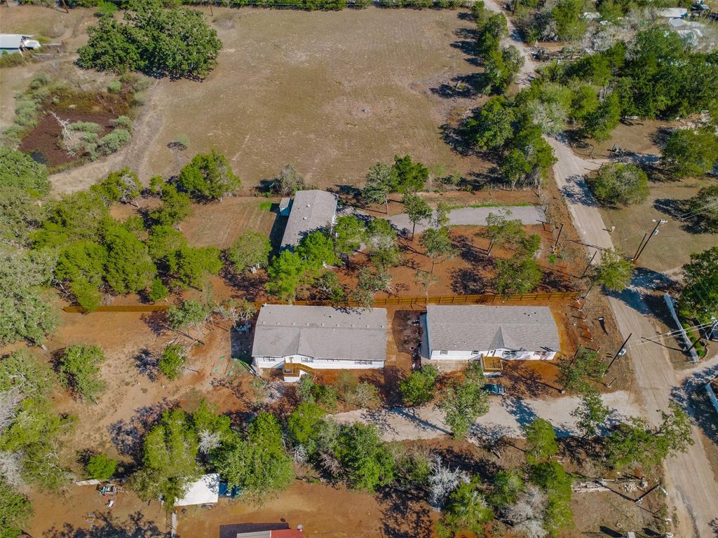 264 Flaming Oak DR A & B, Bastrop, TX 78602