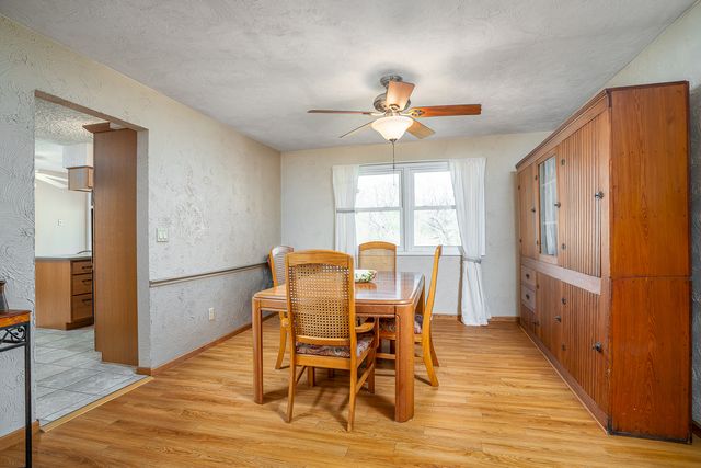 9 Valley View Drive, Blue Grass, IA 52726