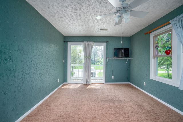 9 Valley View Drive, Blue Grass, IA 52726