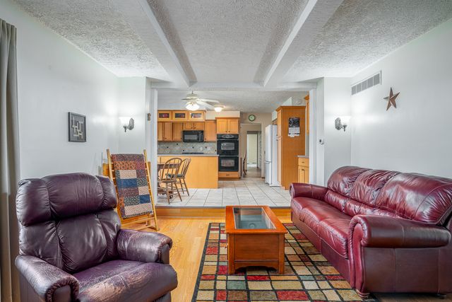 9 Valley View Drive, Blue Grass, IA 52726