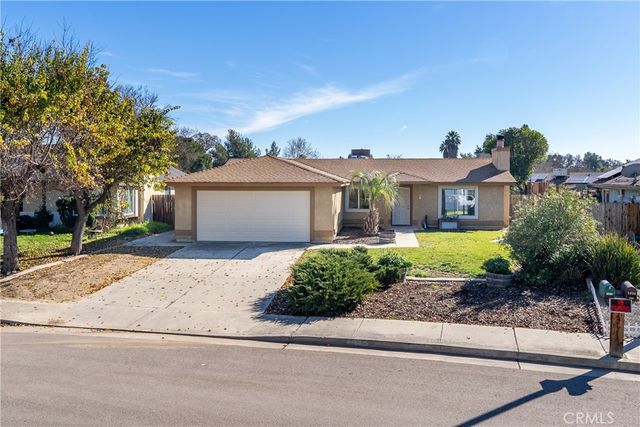 1036 Samantha Drive, Paso Robles, CA 93446