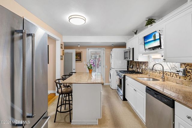 157 Highland Boulevard, Keansburg, NJ 07734