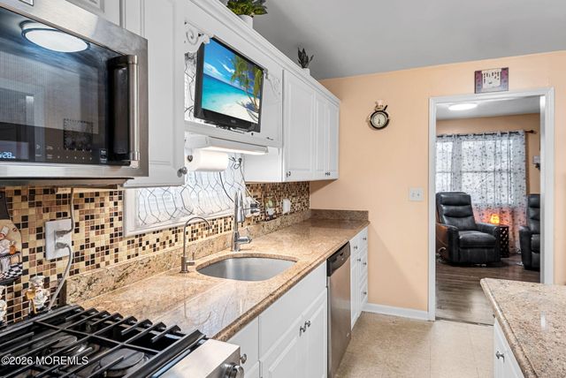 157 Highland Boulevard, Keansburg, NJ 07734