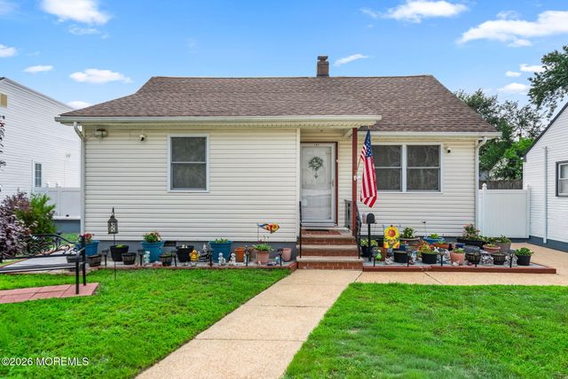 157 Highland Boulevard, Keansburg, NJ 07734