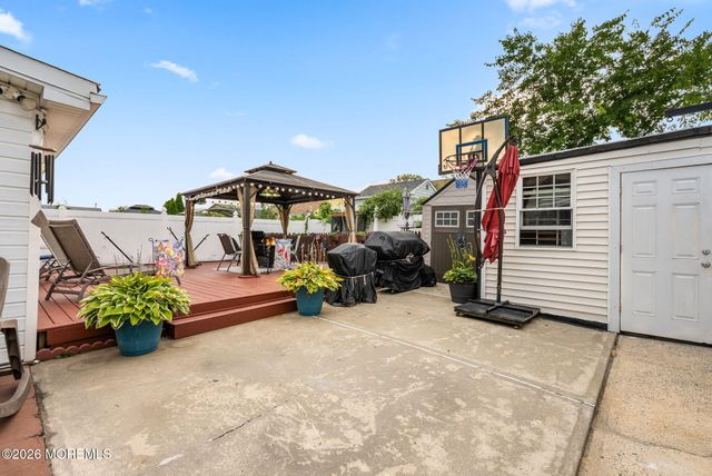 157 Highland Boulevard, Keansburg, NJ 07734