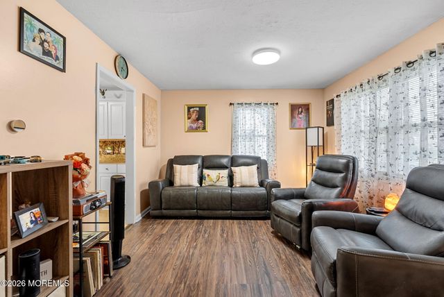 157 Highland Boulevard, Keansburg, NJ 07734