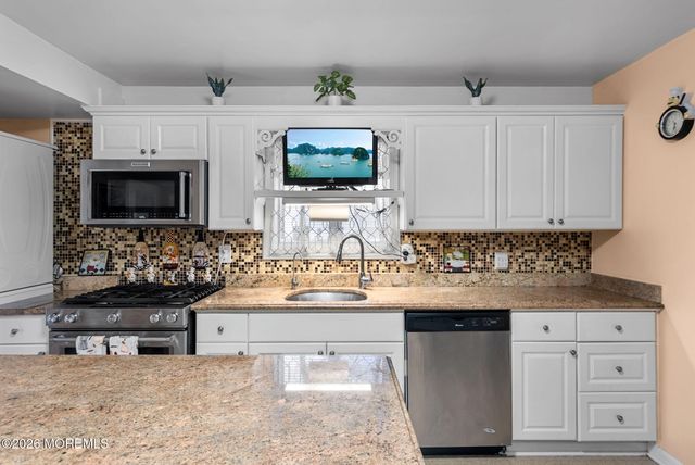 157 Highland Boulevard, Keansburg, NJ 07734