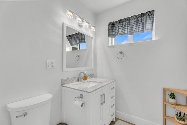 5415 Del Rio Rd, Sacramento, CA 95822