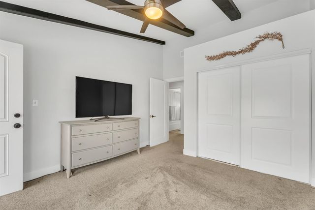 5415 Del Rio Rd, Sacramento, CA 95822