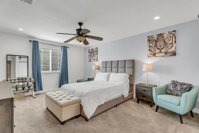 5415 Del Rio Rd, Sacramento, CA 95822