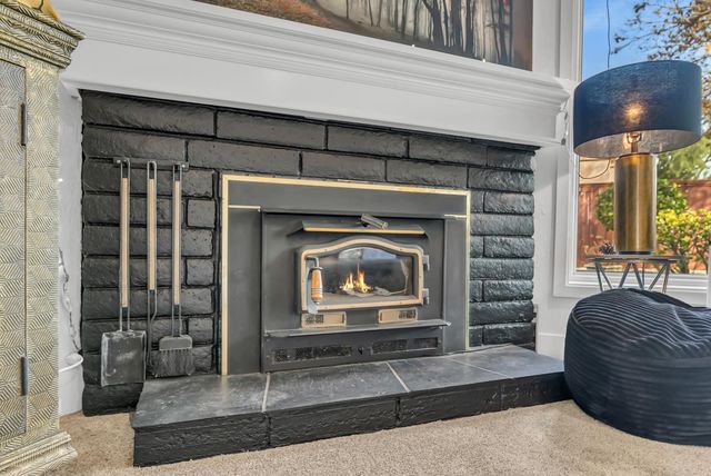 5415 Del Rio Rd, Sacramento, CA 95822