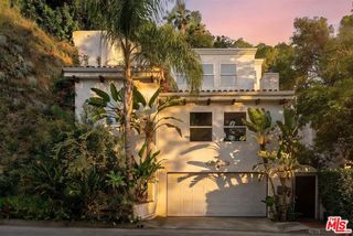 7003 La Presa Drive, Los Angeles, CA 90068