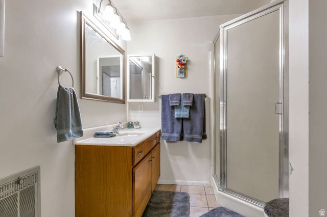 8262 S 1600 W, West Jordan, UT 84088