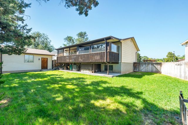 8262 S 1600 W, West Jordan, UT 84088