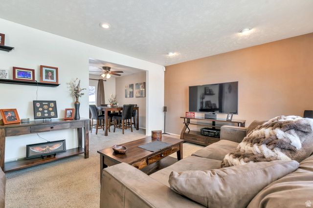 8262 S 1600 W, West Jordan, UT 84088