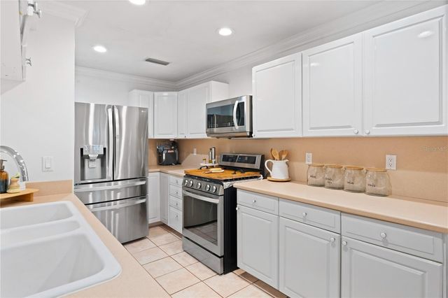 619 29TH STREET E, Bradenton, FL 34208