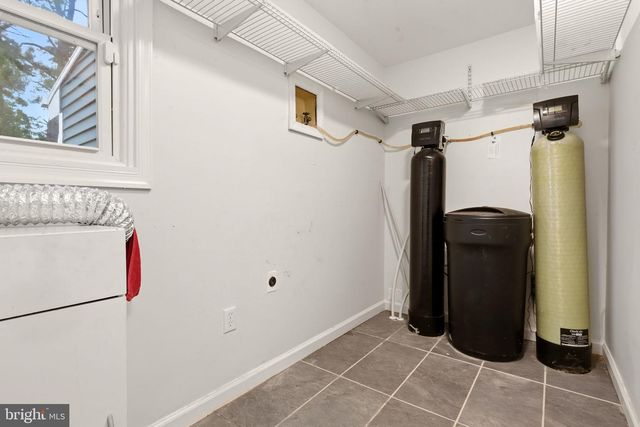 6 SHORE CIR, Browns Mills, NJ 08015