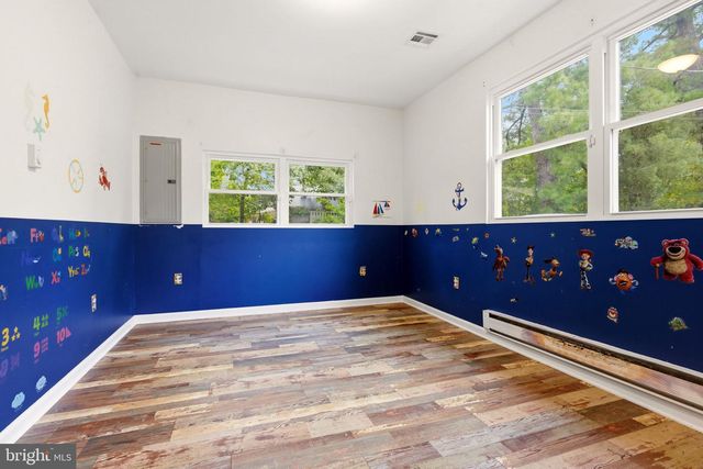 6 SHORE CIR, Browns Mills, NJ 08015