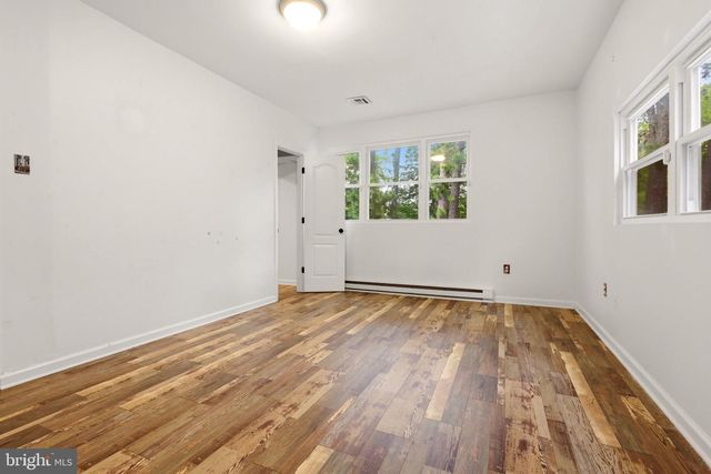 6 SHORE CIR, Browns Mills, NJ 08015